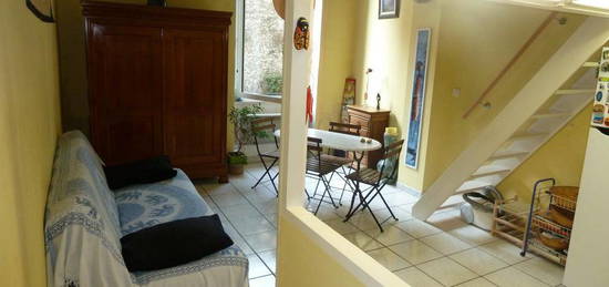 Studio meublé  à louer, 1 pièce, 38 m²