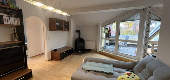 Gemütliche 4 Zimmer Dachgeschosswohnung