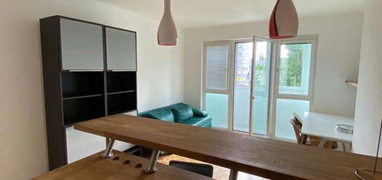 Ab Jänner 2025, Kurzzeitmiete möglich, Parkplatz, provisionsfreie Garconniere 33 m², verglaster Balkon 4 m²