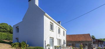 A vendre BLOT IMMOBILIER - A vendre Corps de Ferme Saint Anne du Portzic de 170m².