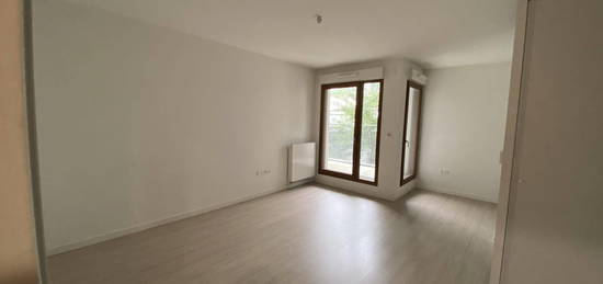 Location appartement 1 pièce 29 m²