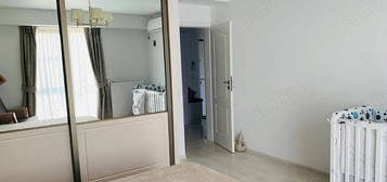 zona CENTRALA inchiriez apartament 2 camere pe Blv Unirii