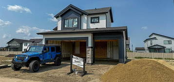 18 E Trout Ave, Red Deer, AB T4P 0Y8