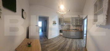 Apartament de 4 camere, 3 bai, etaj intermediar, zona Copou