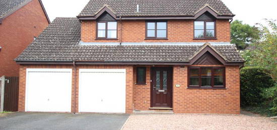 6 bedroom detached house