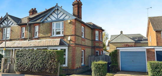 4 bedroom semi-detached house