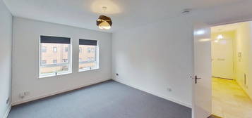 2 bed flat to rent