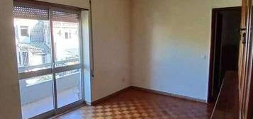 Arrendamento apartamento - T3 - 500€