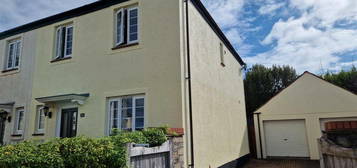 3 bedroom semi-detached house