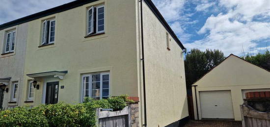 3 bedroom semi-detached house