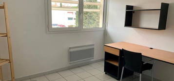 Studio meublé  à louer, 1 pièce, 19 m², Étage 1/–