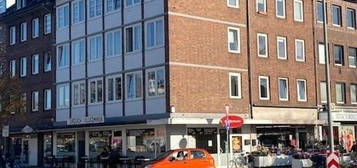 NEUSS NORD - RENOVIERTE ZWEIZIMMERWOHNUNG IM 3. OG