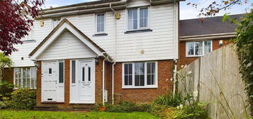 Detached house to rent in Little Park, Durgates, Wadhurst, East Sussex TN5