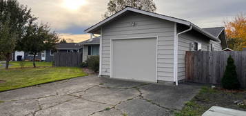 2762 May Ct, Enumclaw, WA 98022