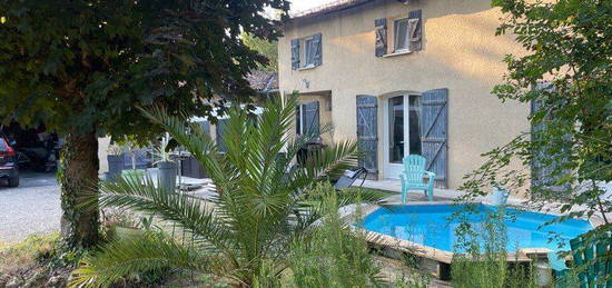 Maison familiale 200 m2 proche Libourne