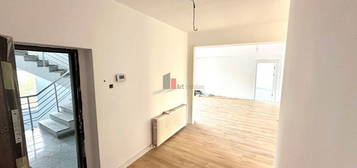 Apartament superb 3 camere Piata Muncii