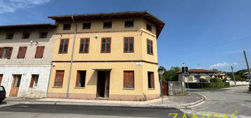 Casa accostata - Gorizia