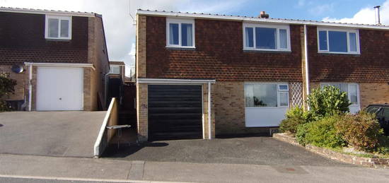 3 bed semi-detached house for sale