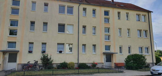 2-Raum Wohnung mit Wannenbad!