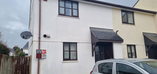 3 bed semi-detached house to rent