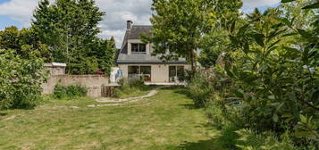 Américains/Sainte-Thérèse, 4 chambres, bureau, Grand garage, Grand jardin