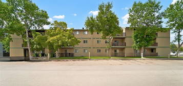 UNIT 102F-1121 McKercher DRIVE, Saskatoon, SK S7H 5B8