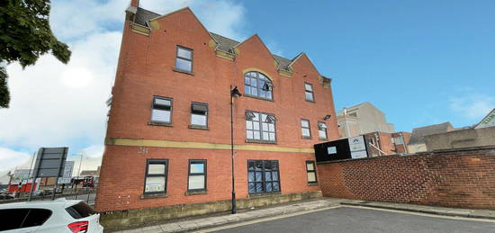 Flat to rent in Portland Place, Doncaster DN1