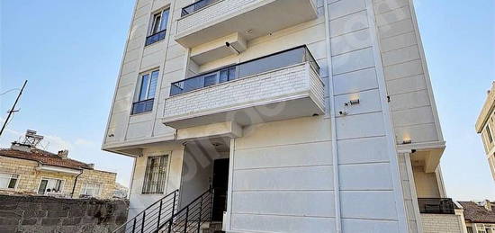 VALİLİK ARKASI 2+1 KİRALIK DAİRE