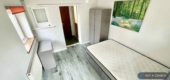 1 bedroom house share