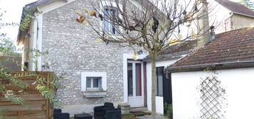 Maison  à vendre, 3 pièces, 2 chambres, 80 m²