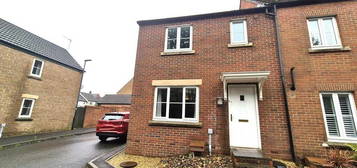 3 bedroom end of terrace house