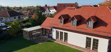 Exklusives Einfamilienhaus mit Panoramablick auf Erfurt