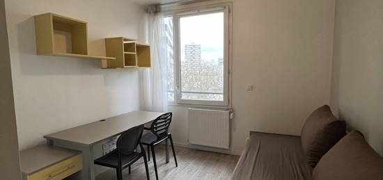 Studio meublé  à vendre, 1 pièce, 18 m², Étage 3/–