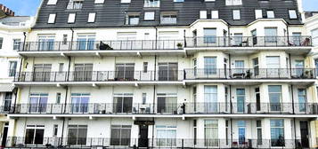 Flat to rent in Eversfield Place, St. Leonards-On-Sea TN37