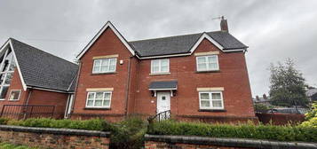 4 bedroom detached house