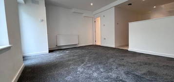 3 bedroom flat to rent