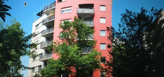 Exklusive, möblierte 2-Zimmer-Wohnung mit Balkon und Einbauküche in Frankfurt am Main