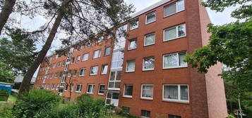 3-Zimmer-Wohnung, Vollbad, Balkon, zentrale Lage