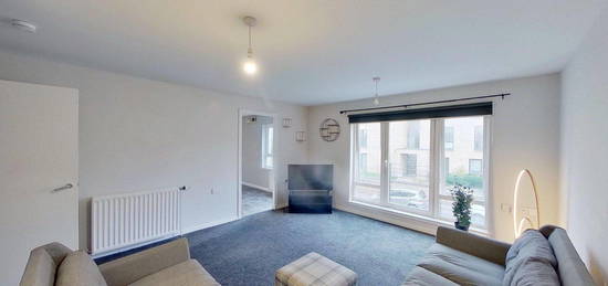 Flat to rent in Whyte Place, Lower London Road, Edinburgh, Midlothian EH7