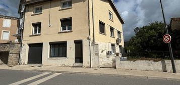 Location appartement 4 pièces 87 m²