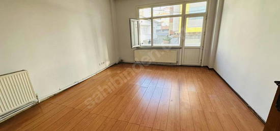 BARAJYOLU CADDESİNE ÇOK YAKIN KİRALIK 2+1 DAİRE