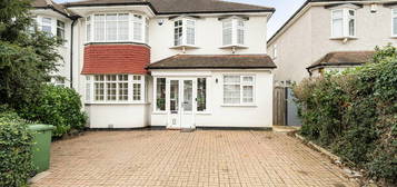 5 bedroom semi-detached house for sale