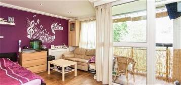 Flat to rent in Cropley Street, Shoreditch N1