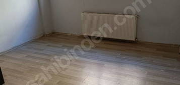 SARIGAZİ DEMOKRASİ CADDESİNDE 1+1 DAİRE