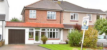 3 bed semi-detached house for sale