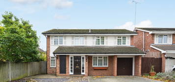 4 bed detached house for sale