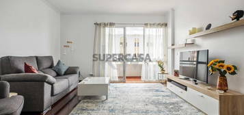 Apartamento T2 na Ajuda