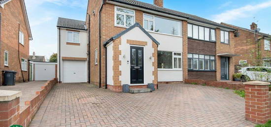 4 bedroom semi-detached house for sale