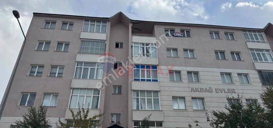 Re/max Lacivert'ten Yldzkent'te Satlk 3+1 Daire