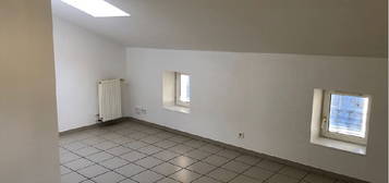 Appartement  à louer, 3 pièces, 2 chambres, 39 m²